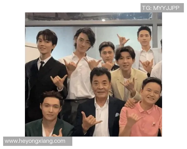 当代足球明星同框合影展现青春风采与竞技精神的精彩瞬间